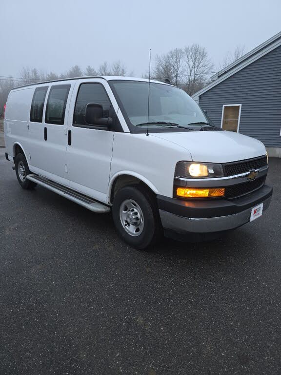 2024 Chevrolet Express Cargo 2500 RWD