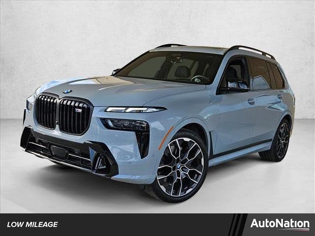 2025 BMW X7 M60i AWD