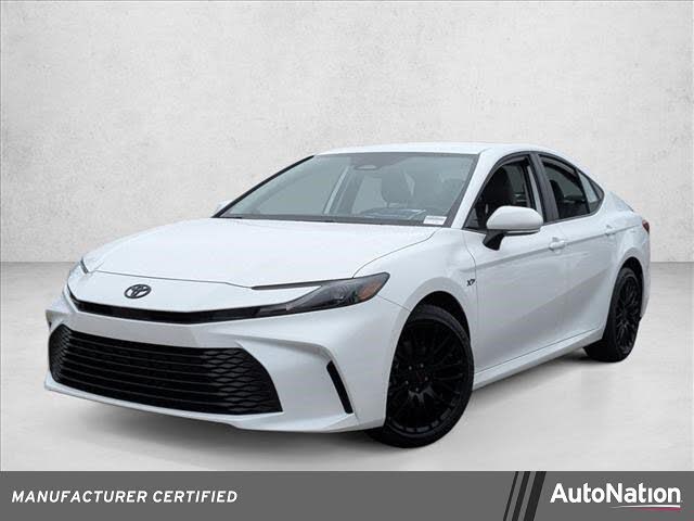 2025 Toyota Camry LE FWD