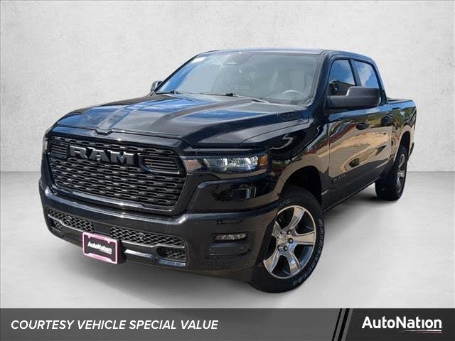 2026 RAM 1500 Express Crew Cab 4WD