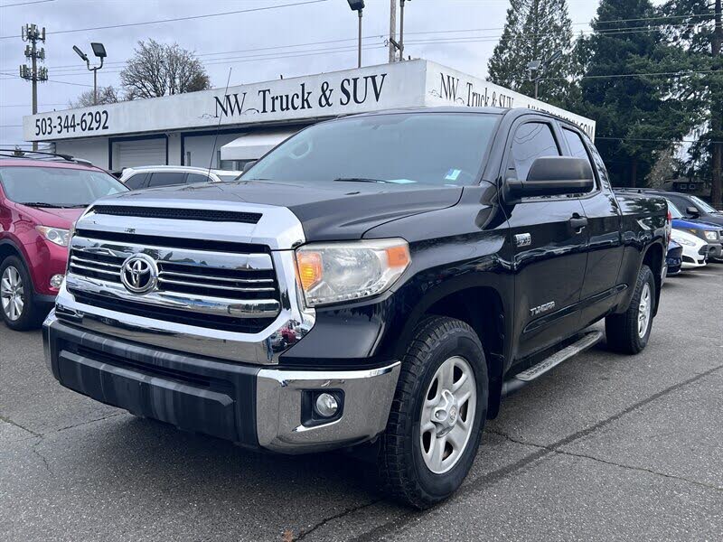 2017 Toyota Tundra SR5 Double Cab 5.7L
