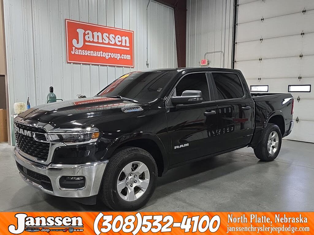 2025 RAM 1500 Big Horn Crew Cab RWD