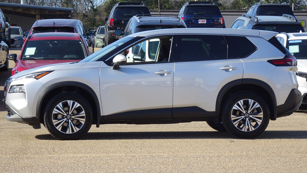 2021 Nissan Rogue SV FWD