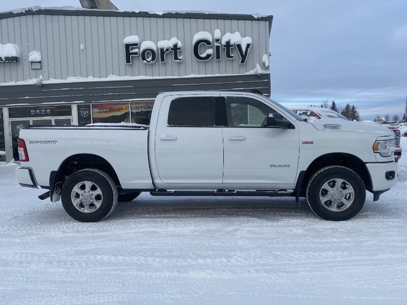 2022 RAM 3500 Big Horn Crew Cab 4WD