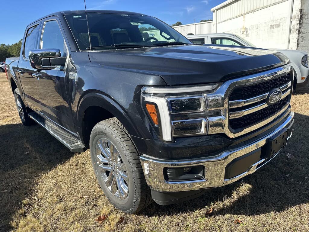 2025 Ford F-150 Lariat SuperCrew 4WD