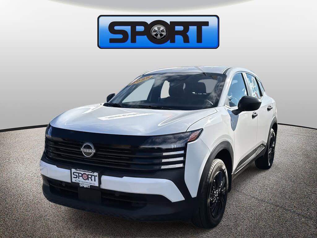 2025 Nissan Kicks S FWD