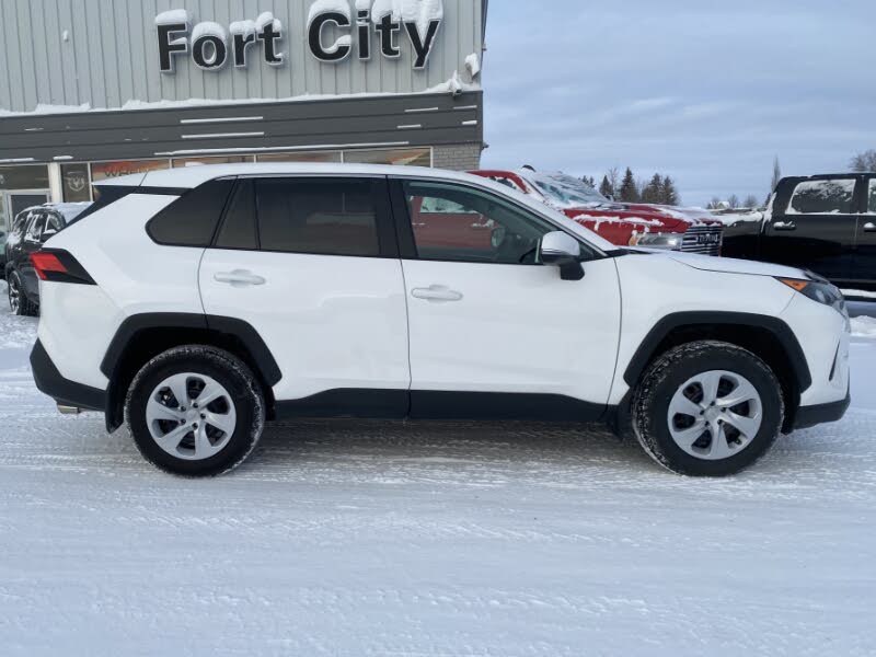 2025 Toyota RAV4 LE AWD