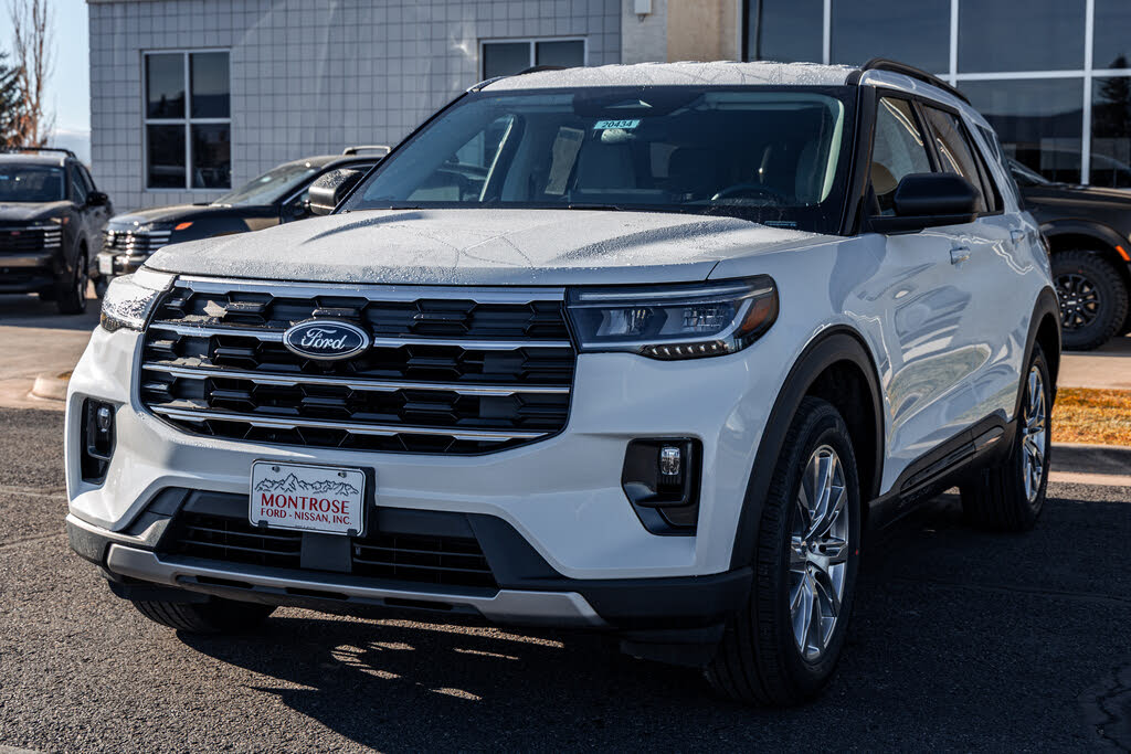 2026 Ford Explorer Active AWD