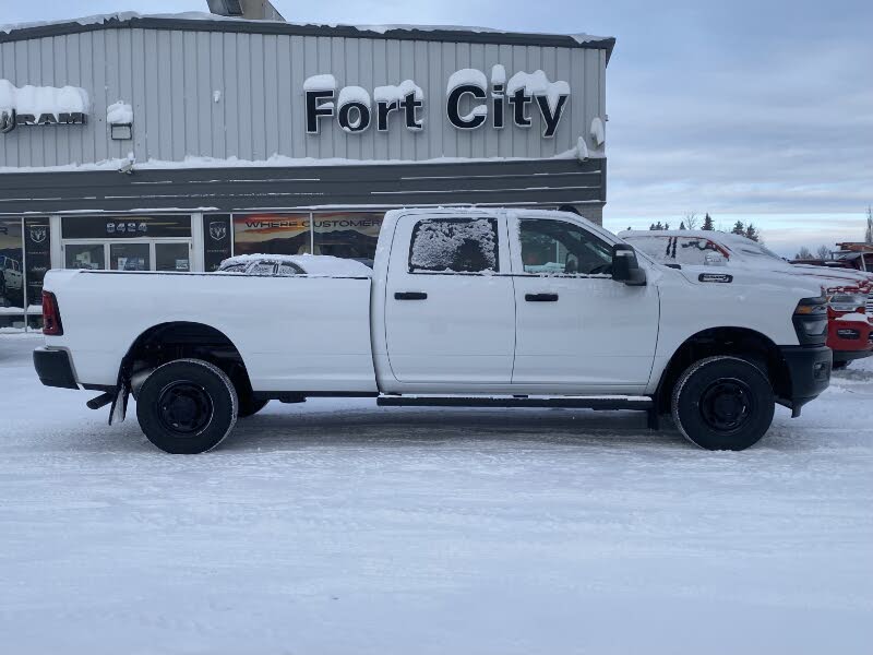 2026 RAM 2500 Tradesman Crew Cab LB 4WD