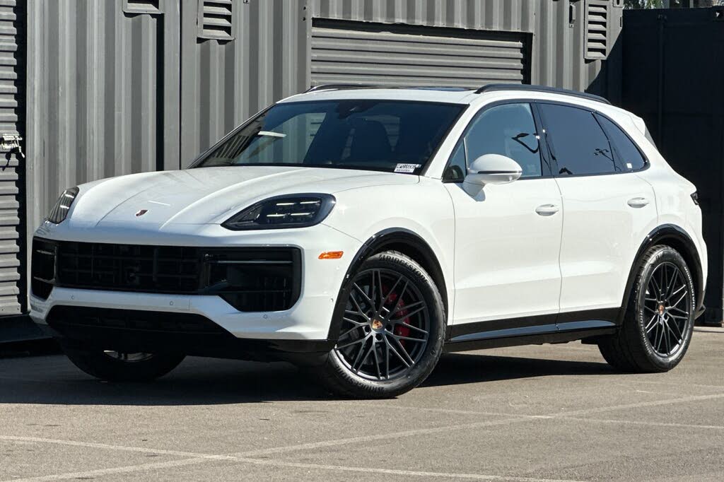 2026 Porsche Cayenne GTS AWD