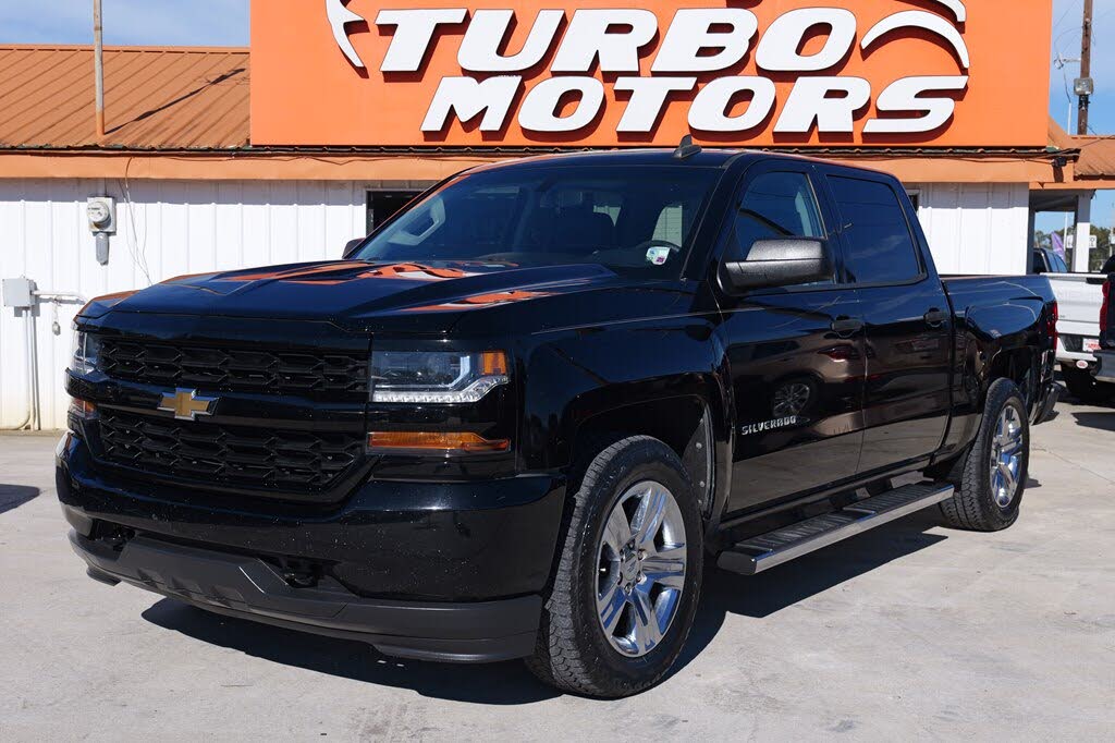 2018 Chevrolet Silverado 1500 Custom Crew Cab RWD