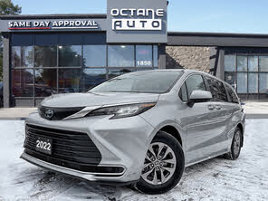 Toyota Sienna XLE 8-Passenger FWD