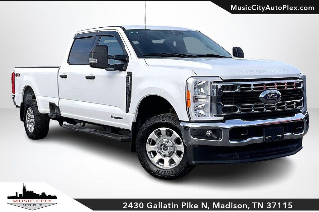 2023 Ford F-250 Super Duty XLT Crew Cab 4WD