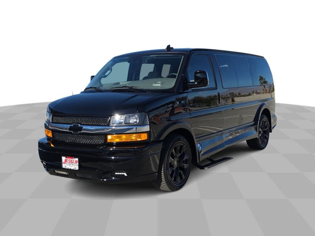 2025 Chevrolet Express Cargo 2500 RWD