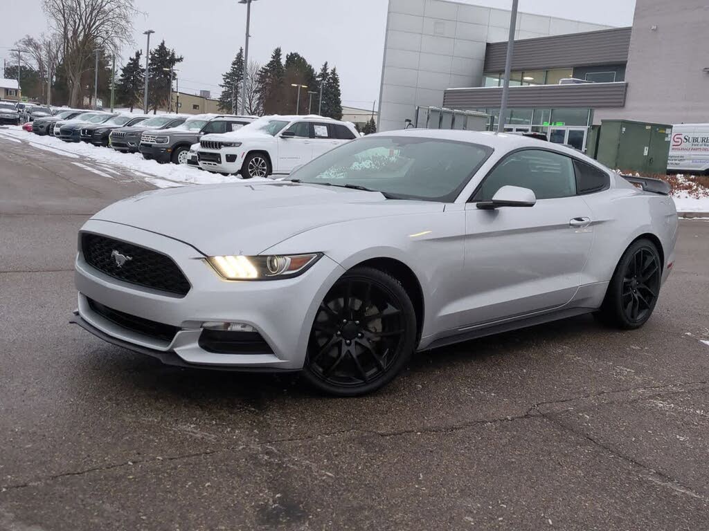 2016 Ford Mustang V6 Coupe RWD
