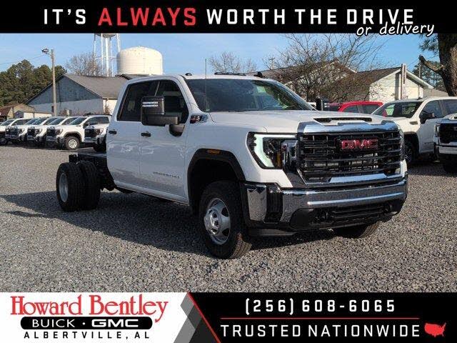 2026 GMC Sierra 3500HD Chassis Pro Crew Cab 4WD