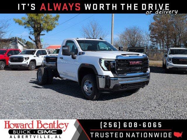 2026 GMC Sierra 3500HD Chassis Pro Regular Cab 4WD