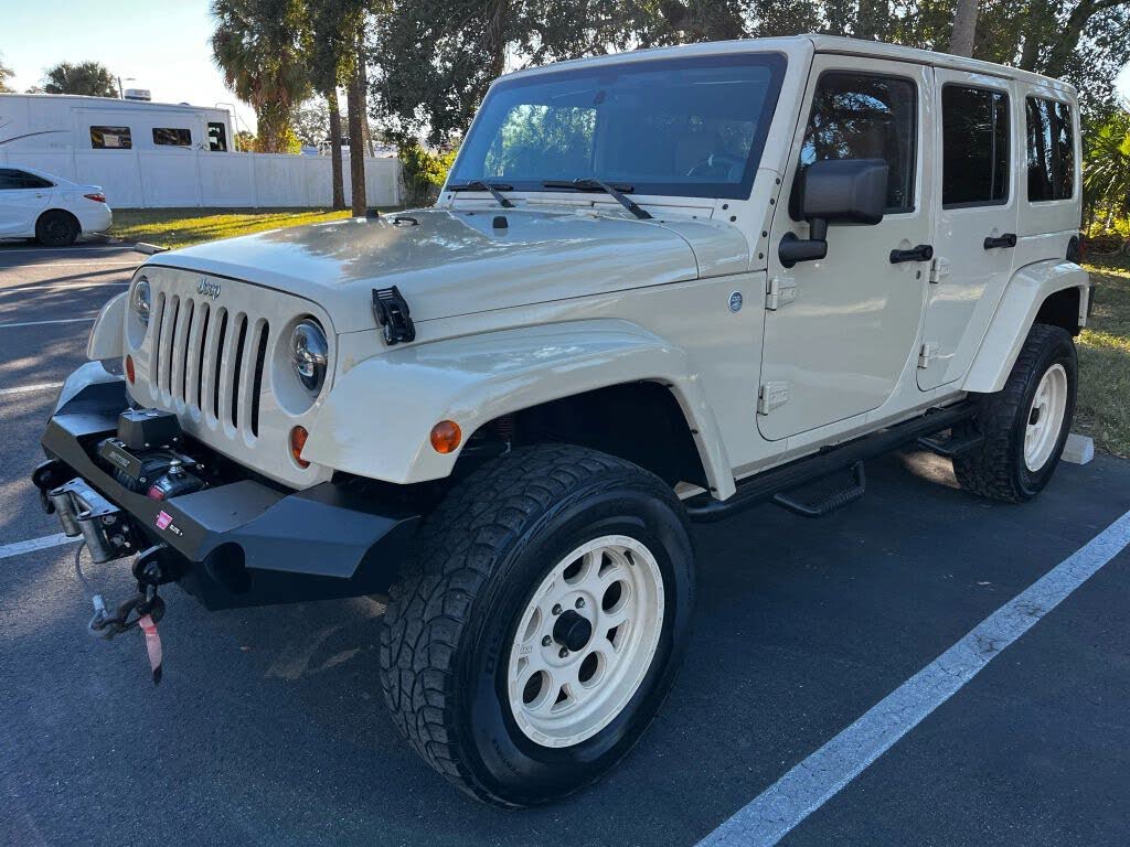 2011 Jeep Wrangler Unlimited Sahara 4WD
