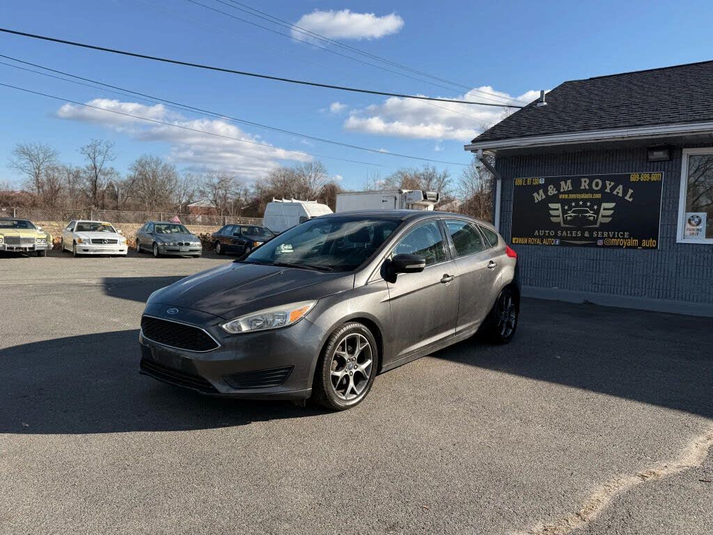 2015 Ford Focus SE Hatchback