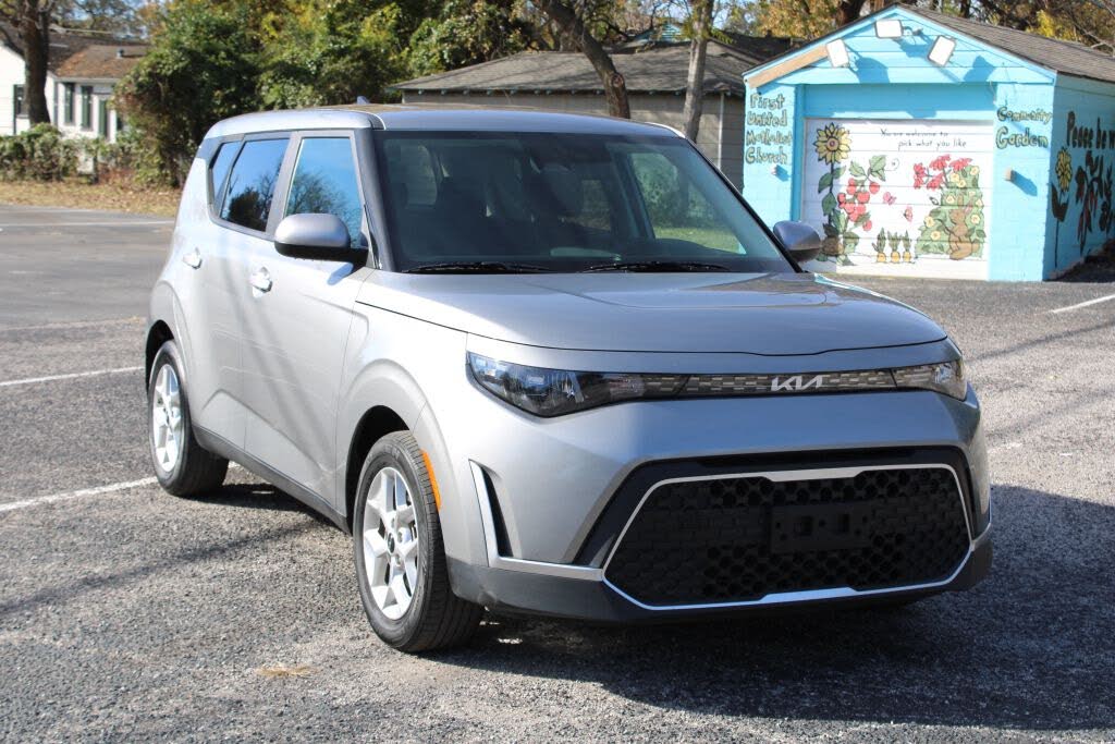 2024 Kia Soul LX FWD