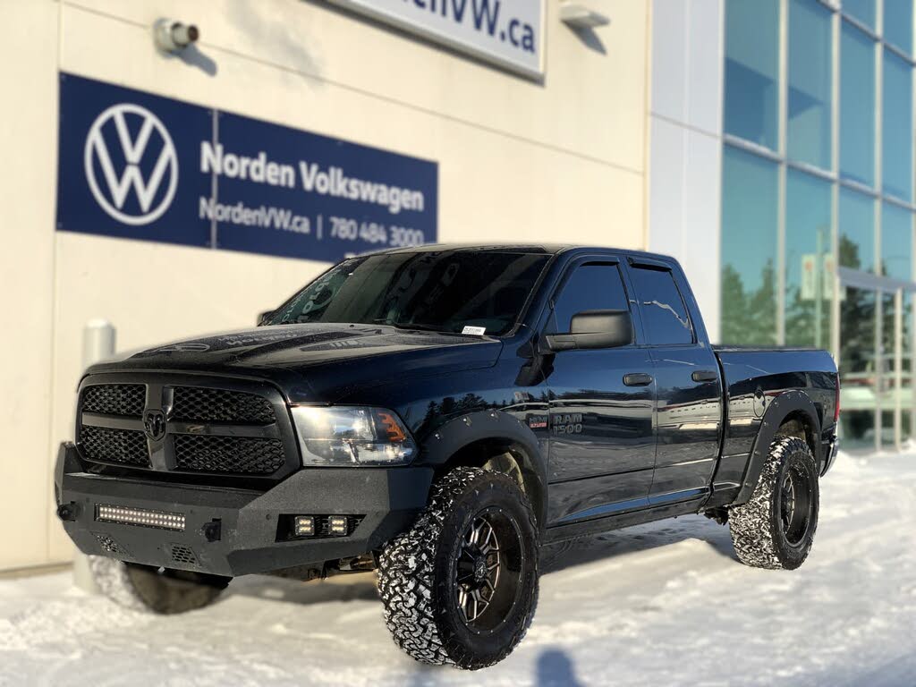 2018 RAM 1500 Express Quad Cab 4WD
