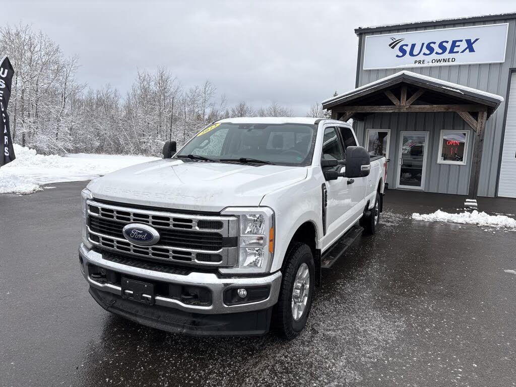 Ford F-250 Super Duty XLT Crew Cab LB 4WD 2023