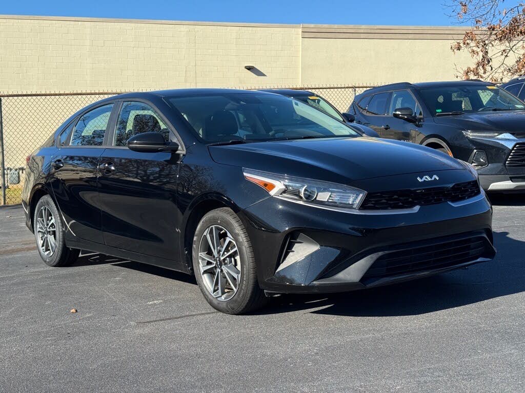 2023 Kia Forte LXS FWD