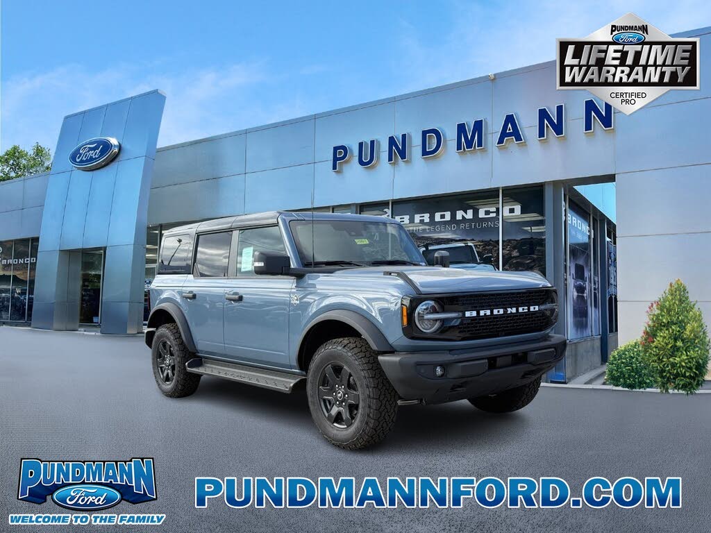 2025 Ford Bronco Outer Banks 4-Door 4WD