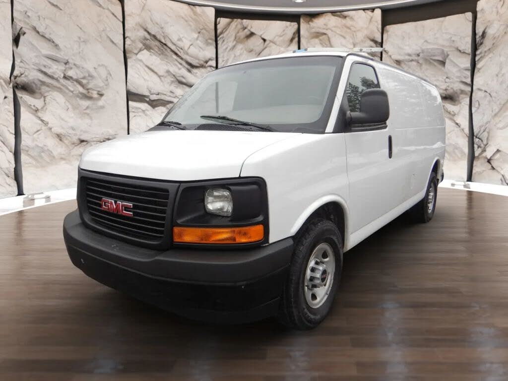 2017 GMC Savana Cargo 2500 RWD