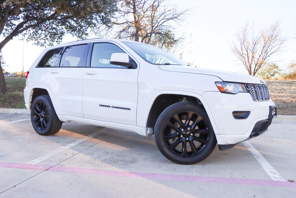 2018 Jeep Grand Cherokee Altitude 4WD