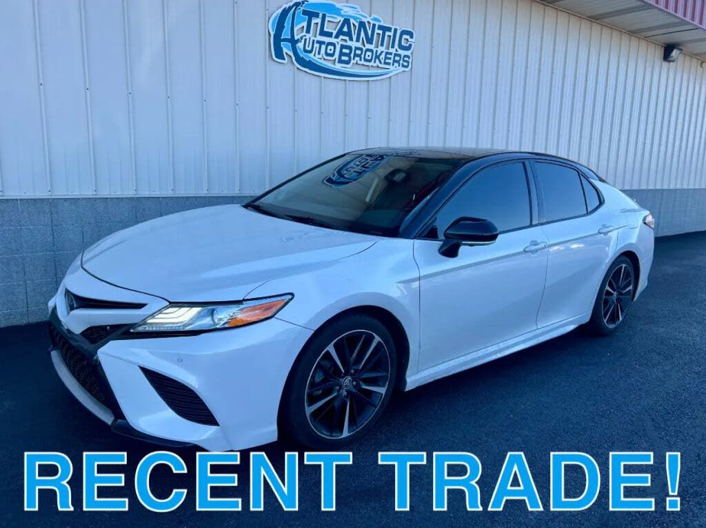 2020 Toyota Camry XSE FWD