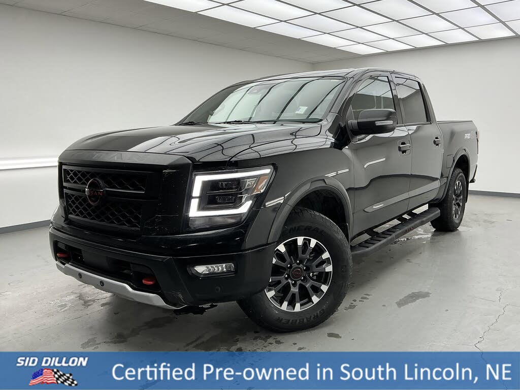 2023 Nissan Titan PRO-4X Crew Cab 4WD