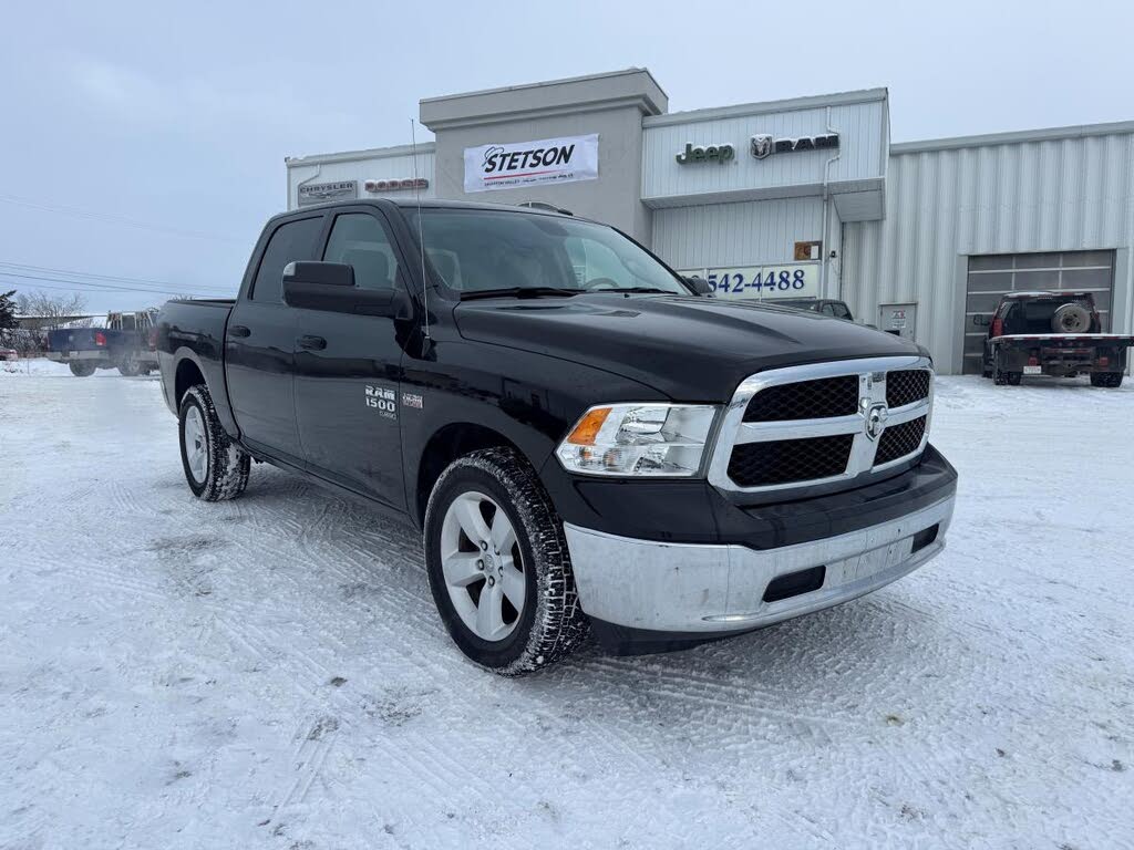2023 RAM 1500 Classic SLT Crew Cab 4WD