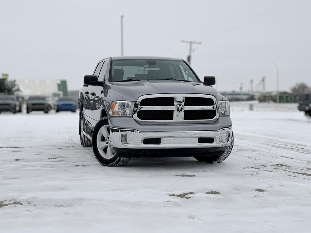 2024 RAM 1500 Classic Tradesman Crew Cab 4WD