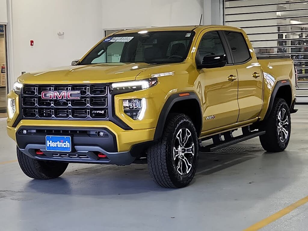 2023 GMC Canyon AT4 Crew Cab 4WD