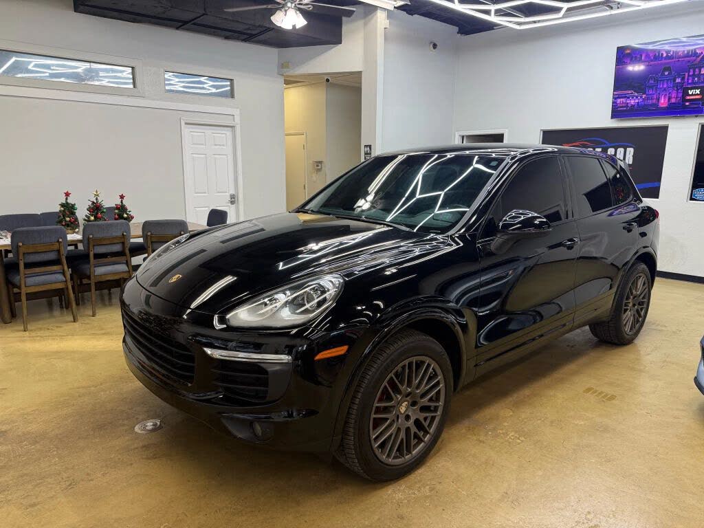 2017 Porsche Cayenne Platinum Edition AWD