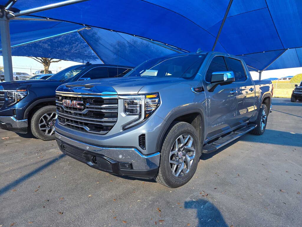 2023 GMC Sierra 1500 SLT Crew Cab 4WD