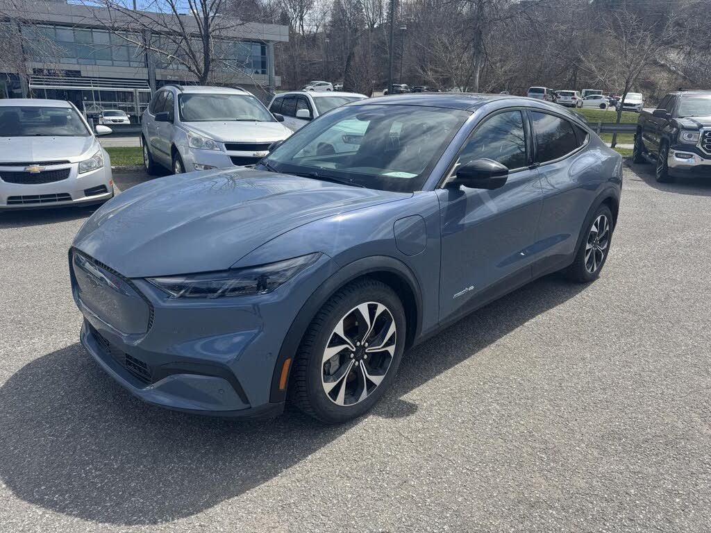 Ford Mustang Mach-E Select AWD 2024