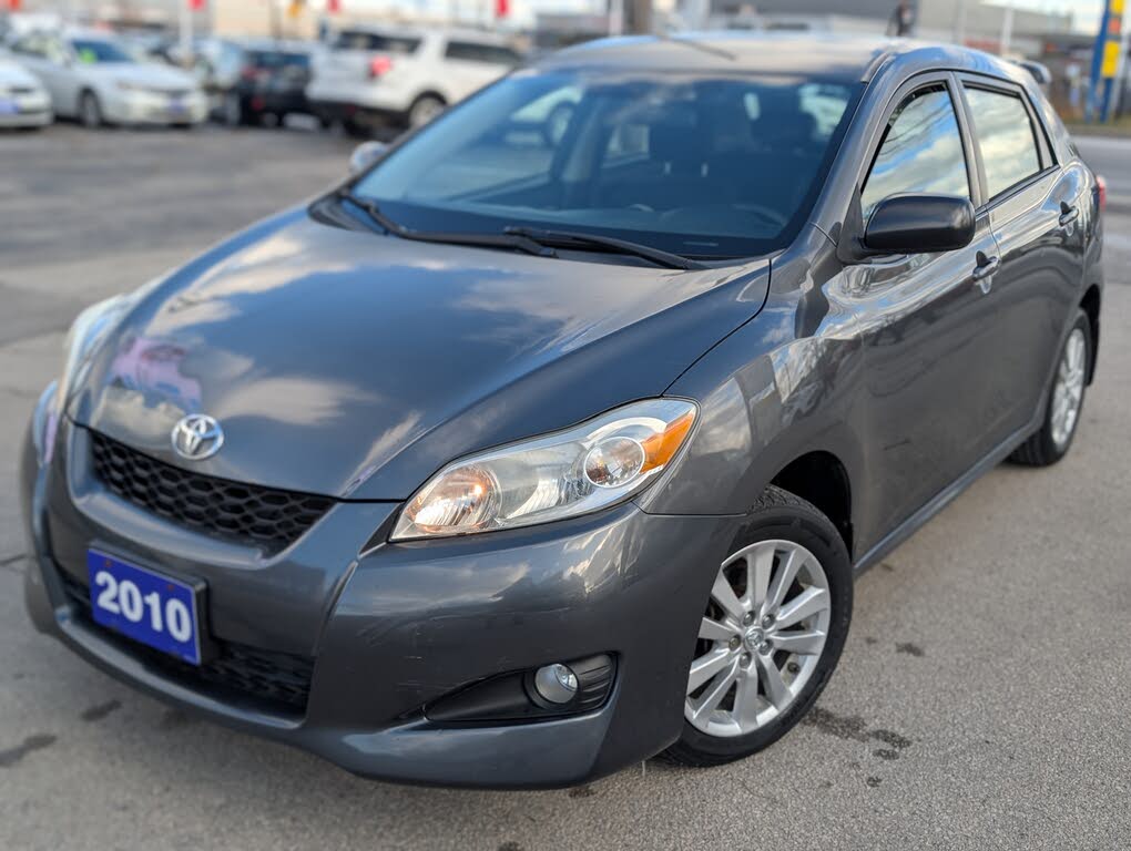 Toyota Matrix Base 2010