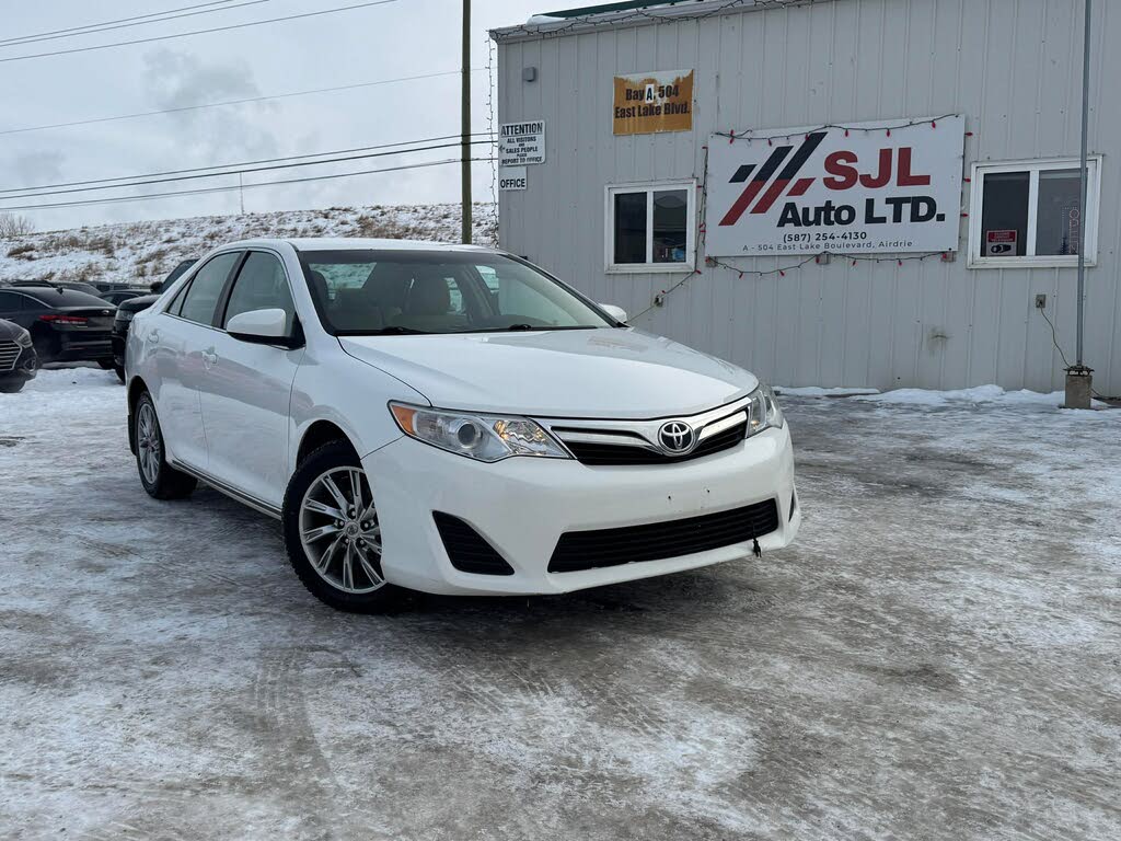 Toyota Camry SE 2012