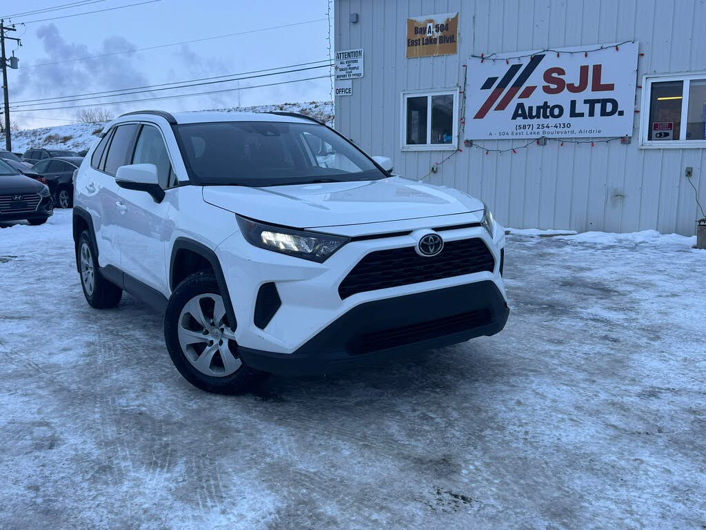 2020 Toyota RAV4 LE AWD