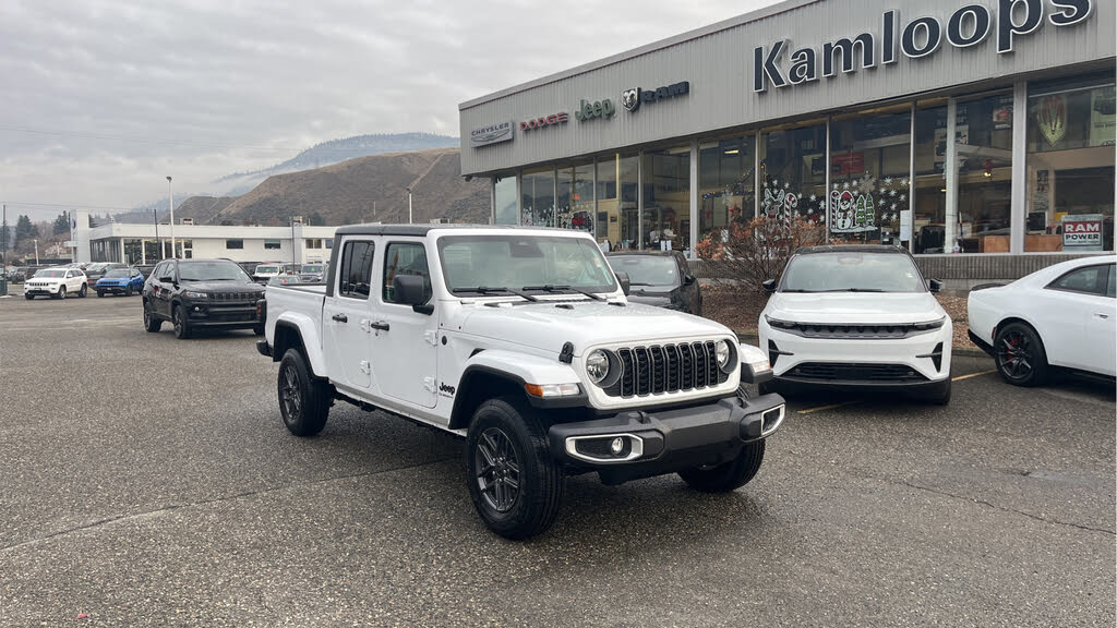 2026 Jeep Gladiator Sport S Crew Cab 4WD