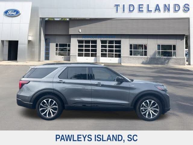 2025 Ford Explorer ST-Line RWD