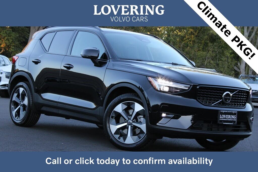 2026 Volvo XC40 B5 Plus AWD