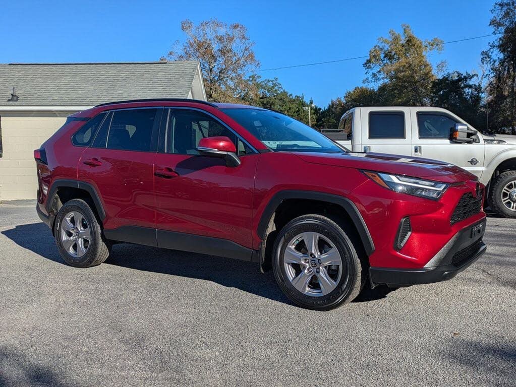 2022 Toyota RAV4 XLE FWD
