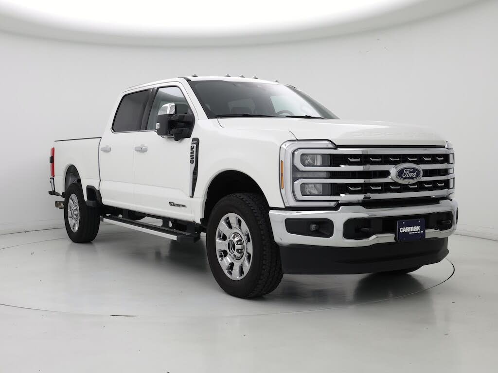 2025 Ford F-250 Super Duty Lariat Crew Cab 4WD