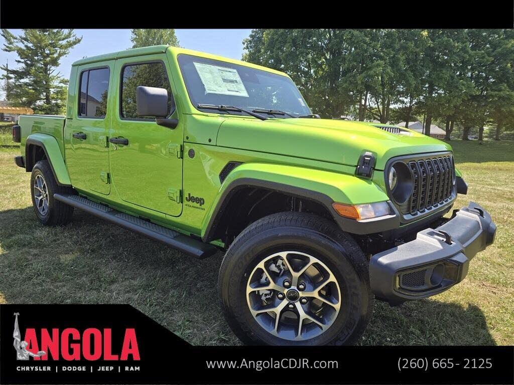 2025 Jeep Gladiator Sport S Crew Cab 4WD