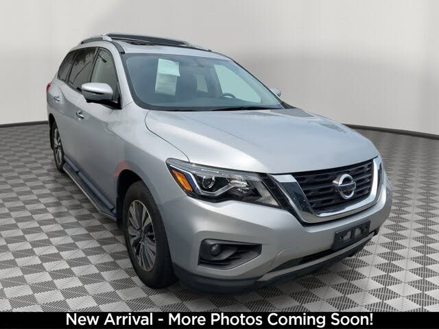 2017 Nissan Pathfinder SL 4WD