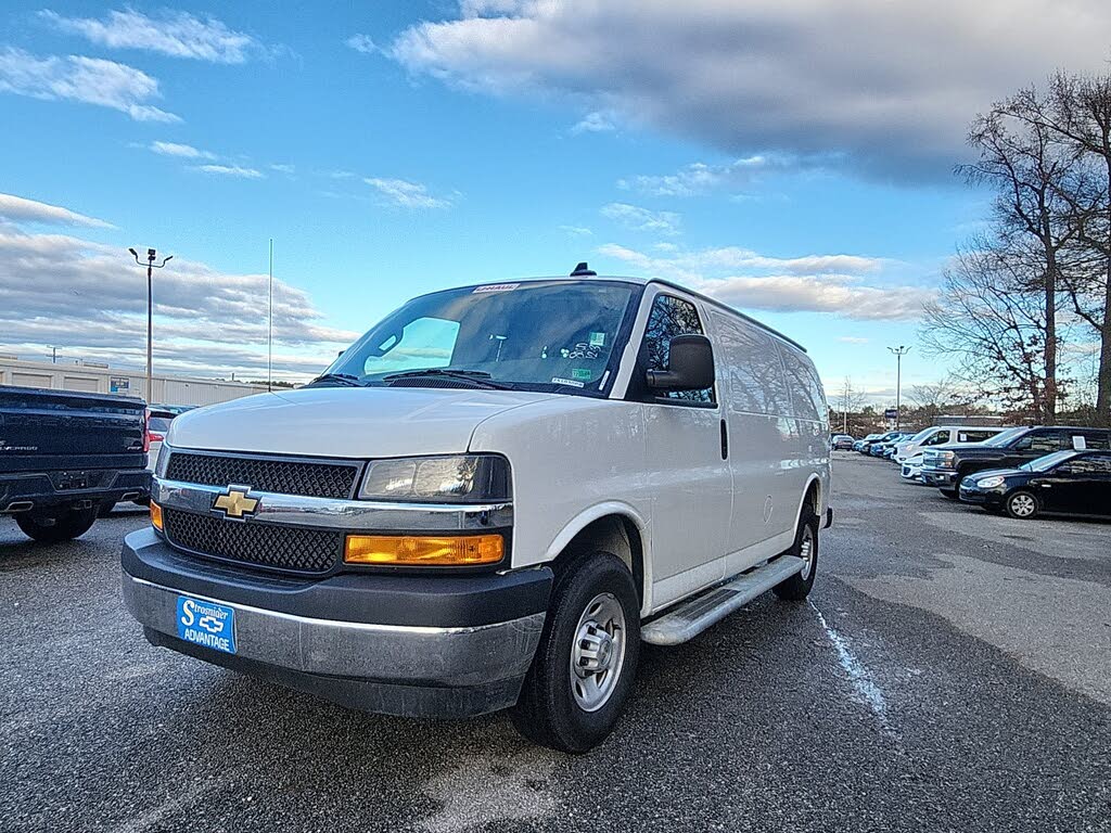 2024 Chevrolet Express Cargo 2500 RWD