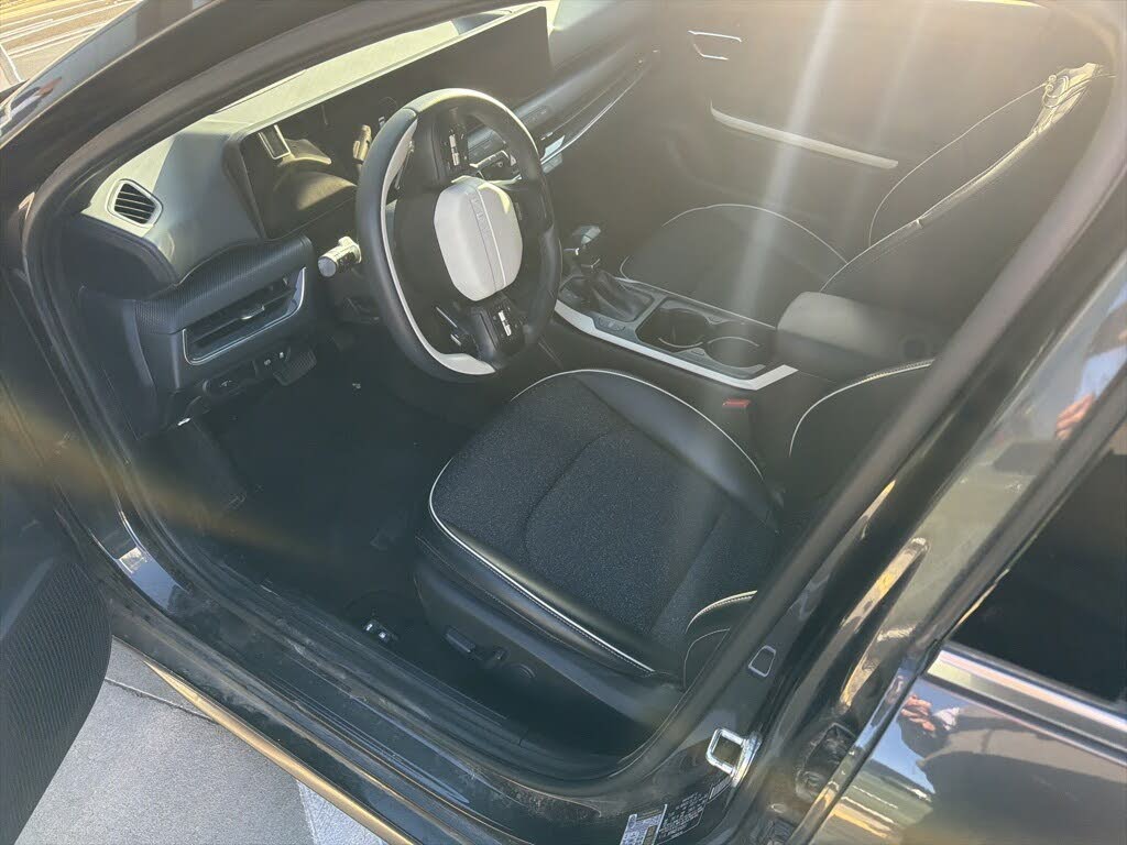 2025 Kia K4 GT-Line FWD